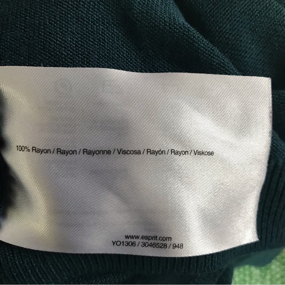 Esprit de Corp Sweater - Size Medium - Picture 8 of 9